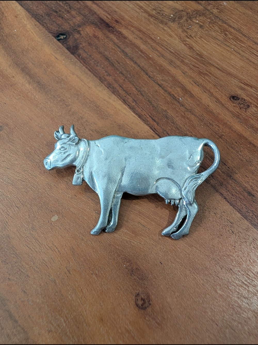 Quirky Vintage Cow Brooch Pin